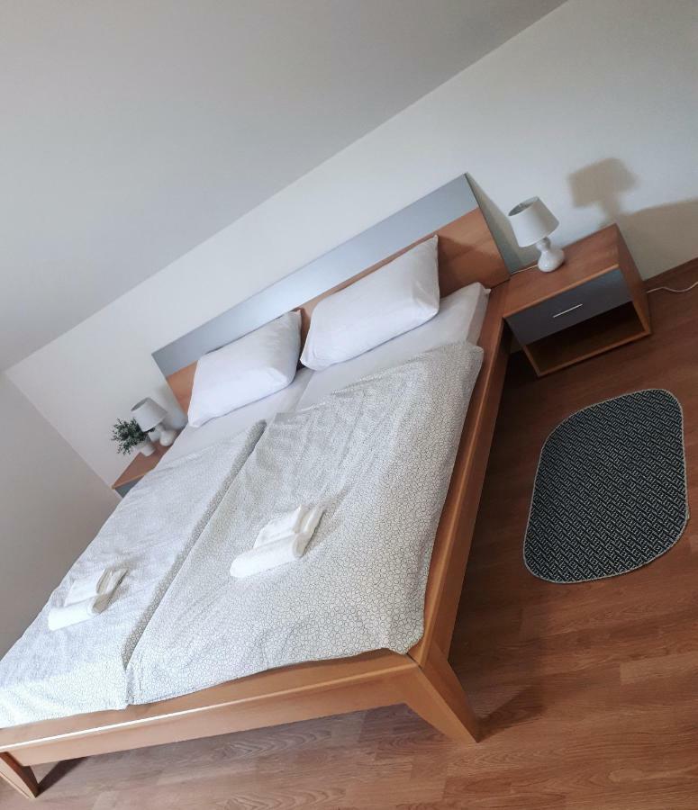 Apartman Lena Tusilovic Ngoại thất bức ảnh