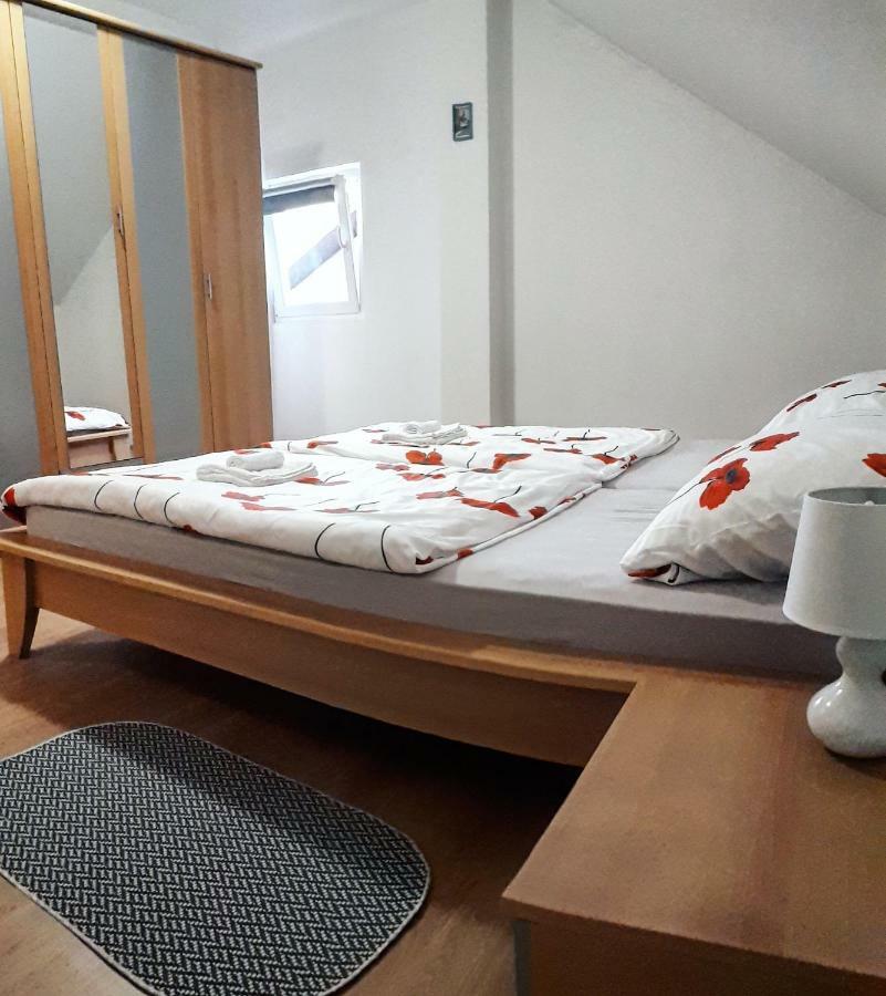 Apartman Lena Tusilovic Ngoại thất bức ảnh